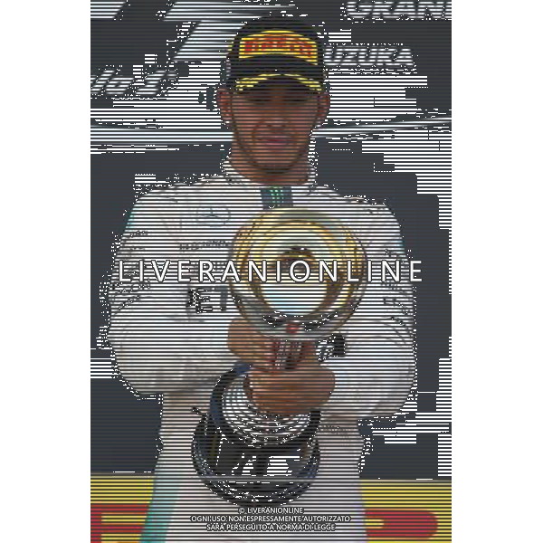 1st place Lewis Hamilton (GBR) Mercedes AMG F1. 27.09.2015. Formula 1 World Championship, Rd 14, Japanese Grand Prix, Suzuka, Japan, Race Day. AG ALDO LIVERANI SAS ONLY ITALY