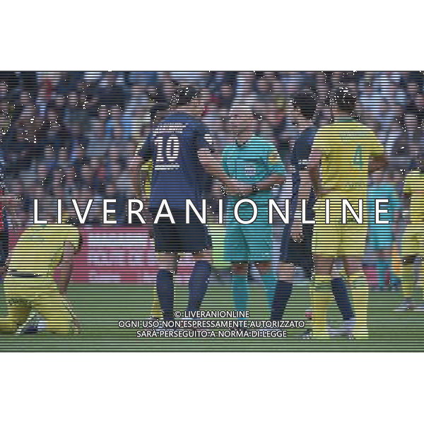 Zlatan IBRAHIMOVIC / Amaury DELERUE - 26.09.2015 - Nantes / PSG - 8eme journee Ligue 1 Photo : Nolwenn Le Gouic / Icon Sport AG ALDO LIVERANI SAS ONLY ITALY