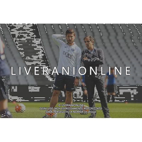Dimitri LIPOFF / Farid BENSTITI - 27.09.2015 - Lyon / PSG - 4eme journee de Division 1 Feminine Photo : Jean Paul Thomas / Icon Sport *** Local Caption *** AG ALDO LIVERANI SAS ONLY ITALY *** Local Caption *** AG ALDO LIVERANI SAS ONLY ITALY