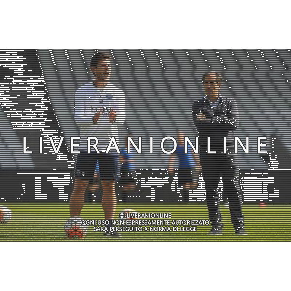 Dimitri LIPOFF / Farid BENSTITI - 27.09.2015 - Lyon / PSG - 4eme journee de Division 1 Feminine Photo : Jean Paul Thomas / Icon Sport *** Local Caption *** AG ALDO LIVERANI SAS ONLY ITALY *** Local Caption *** AG ALDO LIVERANI SAS ONLY ITALY