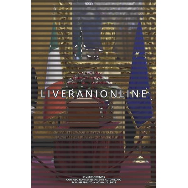 29-09-2015 ROMA MONTECITORIO CAMERA ARDENTE PIETRO INGRAO NELLA FOTO IL FERETRO DI PIETRO INGRAO FOTO FABRIZIO CORRADETTI-AG ALDO LIVERANI SAS