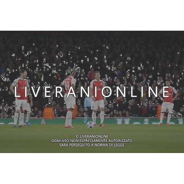 Arsenal players look dejected after conceding a third goal to make the score 2-3 Photographer Craig Mercer/CameraSport Football - UEFA Champions League Group F - Arsenal v Olympiakos - Tuesday 29th September 2015 - Emirates Stadium - London - © CameraSport - 43 Linden Ave. Countesthorpe. Leicester. England. LE8 5PG - Tel: +44 (0) 116 277 4147 - admin@camerasport.com - www.camerasport.com AG ALDO LIVERANI SAS ONLY ITALY