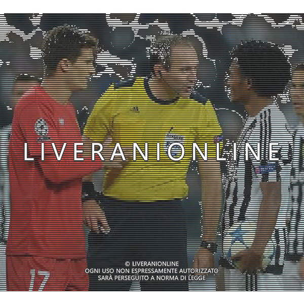 UEFA Champions League 2015/2016 Group Stage D Torino - 30.09.2015 Juventus-Siviglia Nella Foto: arbitro eriksson fra andreolli e cuadrado /Ph.Vitez-Ag. Aldo Liverani
