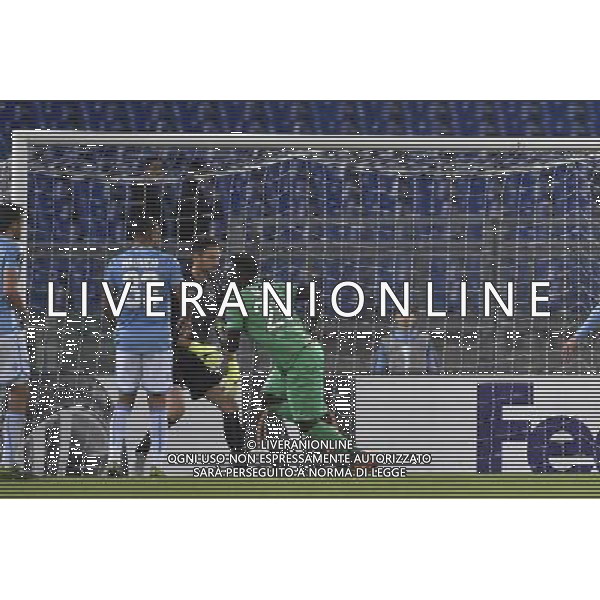 Roma - 01/10/2015 - Stadio Olimpico - UEFA Europa League 2015-2016 - Gruppo G - Lazio vs Saint Etienne - nella foto: esultanza di Moustapha Bayal Sall dopo il gol / Ph. Fabrizio Corradetti - Ag. Aldo Liverani sas