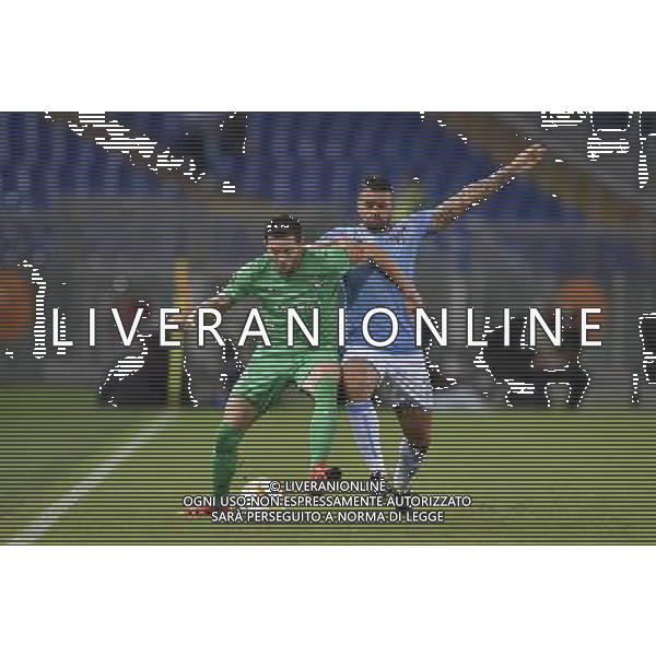 Roma - 01/10/2015 - Stadio Olimpico - UEFA Europa League 2015-2016 - Gruppo G - Lazio vs Saint Etienne - nella foto: Mauricio e Nolan Roux / Ph. Fabrizio Corradetti - Ag. Aldo Liverani sas/Agenzia Aldo Liverani S.a.s.