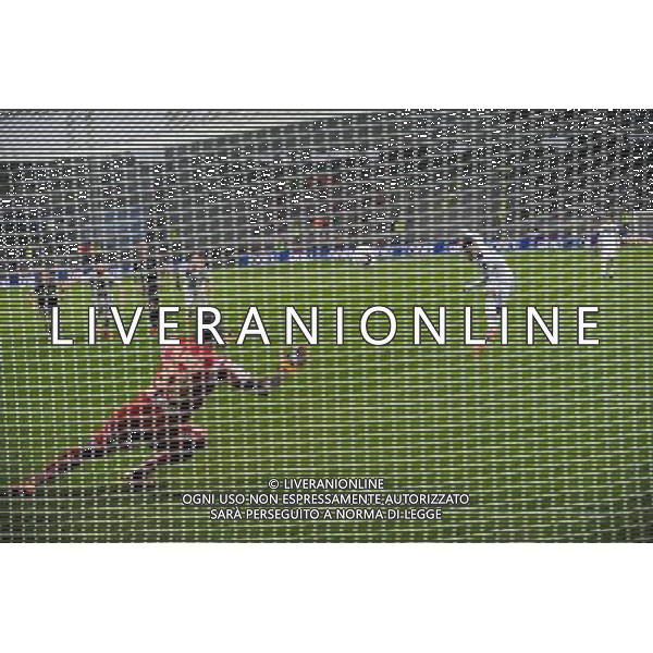Penalty Manque Alexandre LACAZETTE / Johny PLACIDE - 03.10.2015 - Lyon / Reims - 9eme journee de Ligue 1 Photo : Jean Paul Thomas / Icon Sport AG ALDO LIVERANI SAS ONLY ITALY