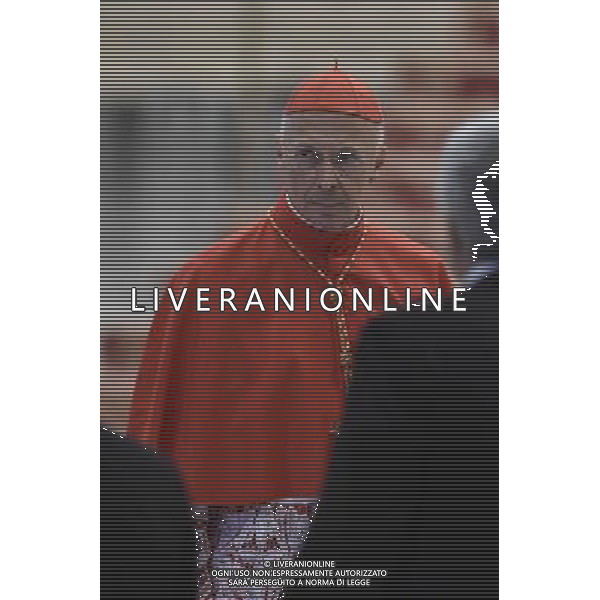 Roma - 04/10/2015 - Basilica di S. Pietro - Santa Messa dell\'Apertura della XIV Assemblea Generale Ordinaria del Sinodo dei Vescovi - nella foto: Il cardinale Angelo Bagnasco / Ph. Fabrizio Corradetti - Ag. Aldo Liverani Sas