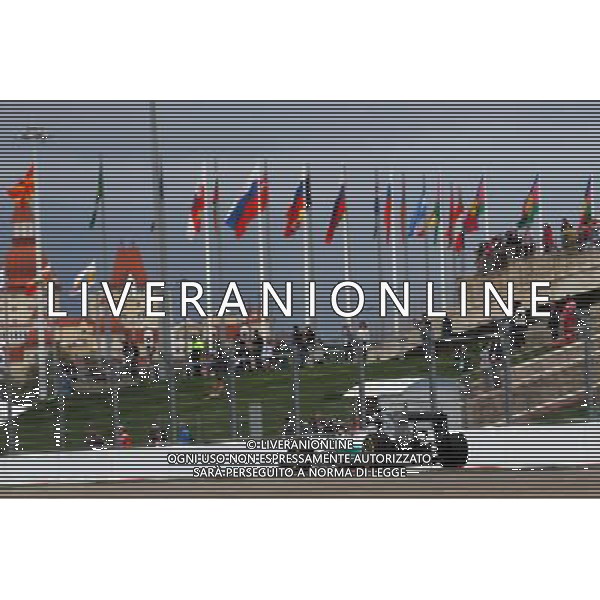 Lewis Hamilton (GBR) Mercedes AMG F1 W06. 09.10.2015. Formula 1 World Championship, Rd 15, Russian Grand Prix, Sochi Autodrom, Sochi, Russia, Practice Day. - www.xpbimages.com, EMail: requests@xpbimages.com - copy of publication required for printed pictures. Every used picture is fee-liable. © Copyright: Photo4 / XPB Images /Agenzia Aldo Liverani s.a.s.
