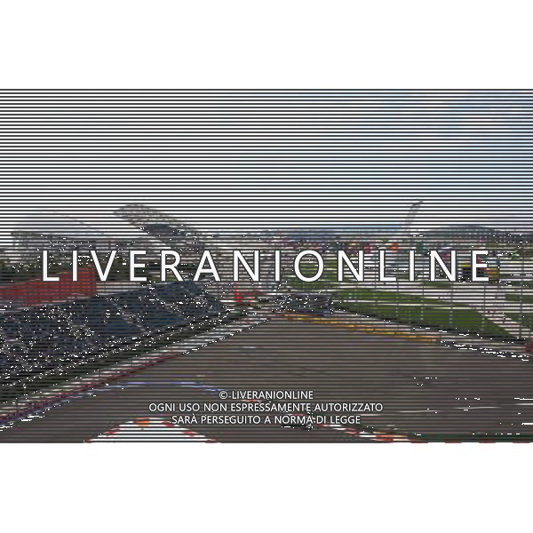 Lewis Hamilton (GBR) Mercedes AMG F1 W06. 10.10.2015. Formula 1 World Championship, Rd 15, Russian Grand Prix, Sochi Autodrom, Sochi, Russia, Qualifying Day. - www.xpbimages.com, EMail: requests@xpbimages.com - copy of publication required for printed pictures. Every used picture is fee-liable. © Copyright: Photo4 / XPB Images /Agenzia Aldo Liverani s.a.s.
