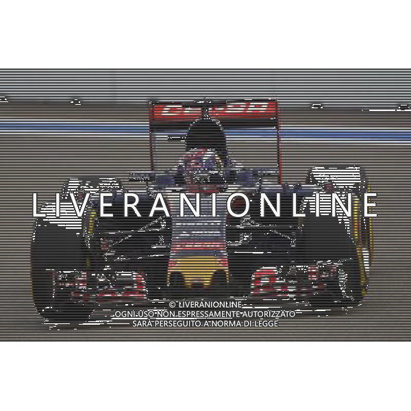 Max Verstappen (NLD) Scuderia Toro Rosso STR10. 10.10.2015. Formula 1 World Championship, Rd 15, Russian Grand Prix, Sochi Autodrom, Sochi, Russia, Qualifying Day. - www.xpbimages.com, EMail: requests@xpbimages.com - copy of publication required for printed pictures. Every used picture is fee-liable. © Copyright: Photo4 / XPB Images /Agenzia Aldo Liverani s.a.s.
