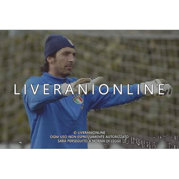 Coverciano 07/02/2005 Raduno e Allenamento Nazionale Italiana Calcio nella foto Gianluigi Buffon ph gianni nucci/agenzia aldo liverani
