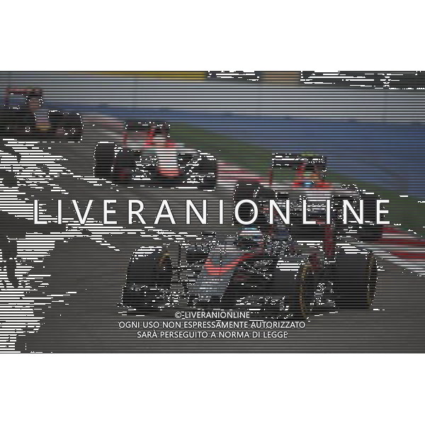 Fernando Alonso (ESP) McLaren MP4-30. 11.10.2015. Formula 1 World Championship, Rd 15, Russian Grand Prix, Sochi Autodrom, Sochi, Russia, Race Day. - www.xpbimages.com, EMail: requests@xpbimages.com - copy of publication required for printed pictures. Every used picture is fee-liable. © Copyright: Batchelor / XPB Images /Agenzia Aldo Liverani s.a.s.