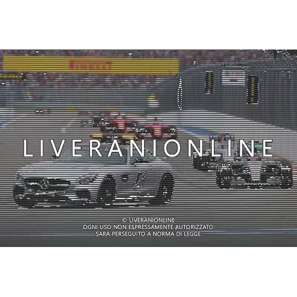 Lewis Hamilton (GBR) Mercedes AMG F1 W06 leads behind the FIA Safety Car. 11.10.2015. Formula 1 World Championship, Rd 15, Russian Grand Prix, Sochi Autodrom, Sochi, Russia, Race Day. - www.xpbimages.com, EMail: requests@xpbimages.com - copy of publication required for printed pictures. Every used picture is fee-liable. © Copyright: Batchelor / XPB Images /Agenzia Aldo Liverani s.a.s.
