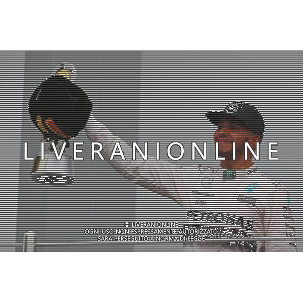 Race winner Lewis Hamilton (GBR) Mercedes AMG F1 celebrates on the podium. 11.10.2015. Formula 1 World Championship, Rd 15, Russian Grand Prix, Sochi Autodrom, Sochi, Russia, Race Day. - www.xpbimages.com, EMail: requests@xpbimages.com - copy of publication required for printed pictures. Every used picture is fee-liable. © Copyright: Batchelor / XPB Images /Agenzia Aldo Liverani s.a.s.