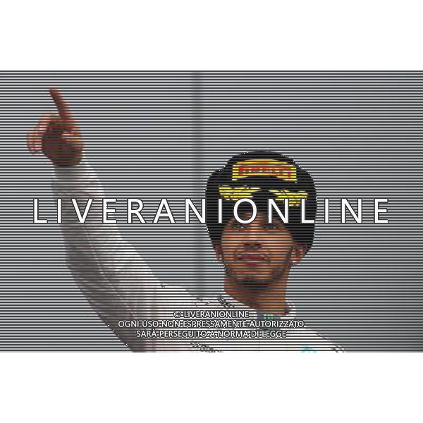 Lewis Hamilton (GBR), Mercedes AMG F1 Team 11.10.2015. Formula 1 World Championship, Rd 15, Russian Grand Prix, Sochi Autodrom, Sochi, Russia, Race Day. - www.xpbimages.com, EMail: requests@xpbimages.com - copy of publication required for printed pictures. Every used picture is fee-liable. © Copyright: Charniaux / XPB Images /Agenzia Aldo Liverani s.a.s.