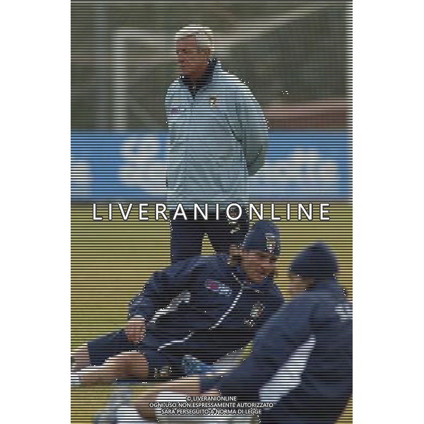 Coverciano 07/02/2005 Raduno e Allenamento Nazionale Italiana Calcio nella foto Marcello Lippi e christian vieri ph gianni nucci/agenzia aldo liverani