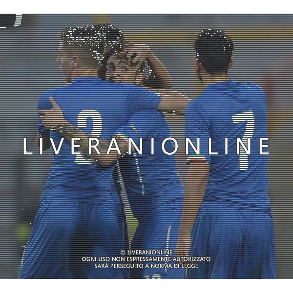 Qualificazioni ai Campionati Europei UEFA Under 21 Gruppo 2 Vicenza - 13.10.2015 Italia-Repubblica d\'Irlanda Nella Foto: parigini esultanza dopo il gol - abbracci /Ph.Vitez-Ag. Aldo Liverani