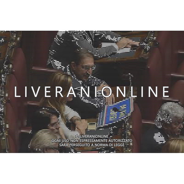 Roma - 15/10/2015 - Montecitorio - Cerimonia per il sessantesimo anniversario dell\'adesione dell\'Italia alle Nazioni Unite - nella foto: Ignazio La Russa con il cartello \' Maro\' Liberi \' / Ph. Fabrizio Corradetti - Ag. Aldo Liverani Sas/Ag. Aldo Liverani Sas