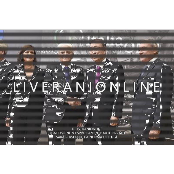 Roma - 15/10/2015 - Montecitorio - Apertura della mostra per il sessantesimo anniversario dell\'adesione dell\'Italia alle Nazioni Unite - nella foto: Il Segretario Generale dell\'Onu Ban Ki-moon stringe la mano a Sergio Mattarella con Laura Boldrini e Pietro Grasso / Ph. Fabrizio Corradetti - Ag. Aldo Liverani Sas/Ag. Aldo Liverani Sas