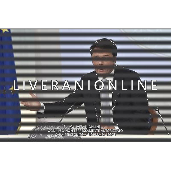 Roma - 15/10/2015 - Palazzo Chigi - Conferenza stampa dopo il Consiglio dei Ministri - nella foto: Matteo Renzi /Ph. Fabrizio Corradetti - Ag. Aldo Liverani sas/Ag. Aldo Liverani Sas