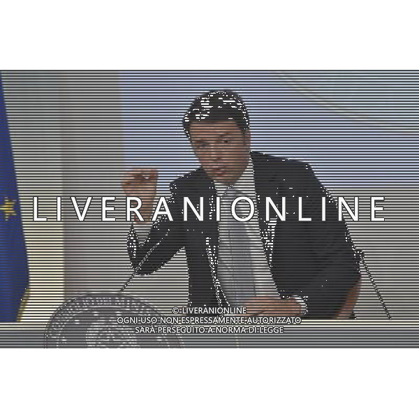 Roma - 15/10/2015 - Palazzo Chigi - Conferenza stampa dopo il Consiglio dei Ministri - nella foto: Matteo Renzi /Ph. Fabrizio Corradetti - Ag. Aldo Liverani sas/Ag. Aldo Liverani Sas