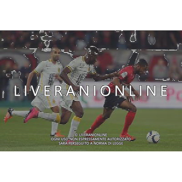 Marcus COCO / Ibrahima AMADOU - 17.10.2015 - Guingamp / Lille - 10eme journee de Ligue1 Photo : Vincent Michel / Icon Sport/ Ag. Aldo Liverani Sas - ITALY ONLY - EDITORIAL USE ONLY