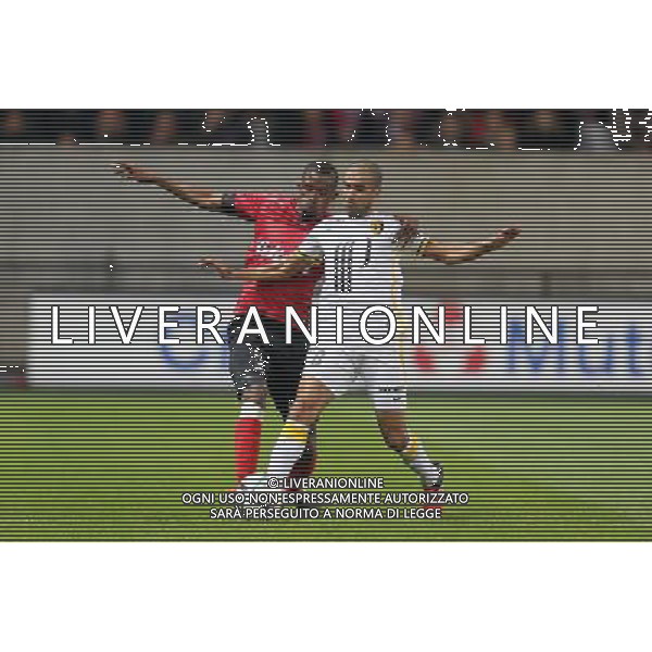 Moustapha DIALLO / Mounir OBADI - 17.10.2015 - Guingamp / Lille - 10eme journee de Ligue1 Photo : Vincent Michel / Icon Sport/ Ag. Aldo Liverani Sas - ITALY ONLY - EDITORIAL USE ONLY