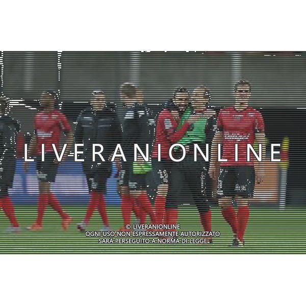Nicolas BENEZET et Thibault GIRESSE - 17.10.2015 - Guingamp / Lille - 10eme journee de Ligue1 Photo : Vincent Michel / Icon Sport/ Ag. Aldo Liverani Sas - ITALY ONLY - EDITORIAL USE ONLY