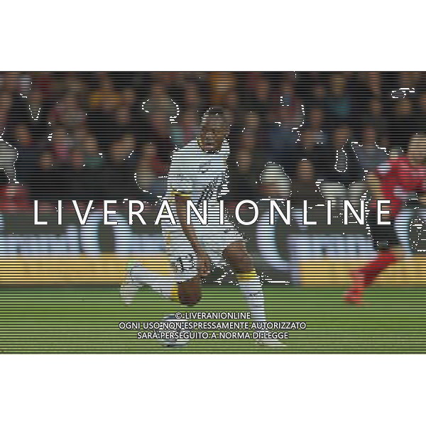 Stoppila SUNZU - 17.10.2015 - Guingamp / Lille - 10eme journee de Ligue1 Photo : Vincent Michel / Icon Sport/ Ag. Aldo Liverani Sas - ITALY ONLY - EDITORIAL USE ONLY