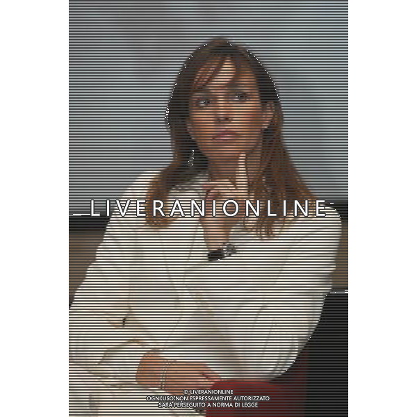 MILANO 7/2/2005 ASSOLOMBARDA VIA PANTANO, 9 TAVOLA ROTONDA. -COMUNICAZIONE SOCIALE- E PREMIO GIORNALISMO PER IL SOCIALE NELLA FOTO CRISTINA PARODI FOTO ROMANO/AG ALDO LIVERANI