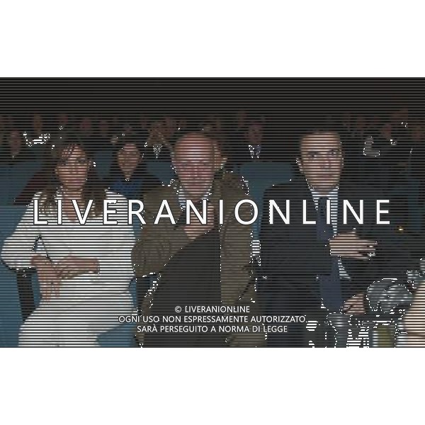 MILANO 7/2/2005 ASSOLOMBARDA VIA PANTANO, 9 TAVOLA ROTONDA. -COMUNICAZIONE SOCIALE- E PREMIO GIORNALISMO PER IL SOCIALE NELLA FOTO CRISTINA PARODI, TONI CAPUOZZO E XAVIER JACOBELLI FOTO ROMANO/AG ALDO LIVERANI