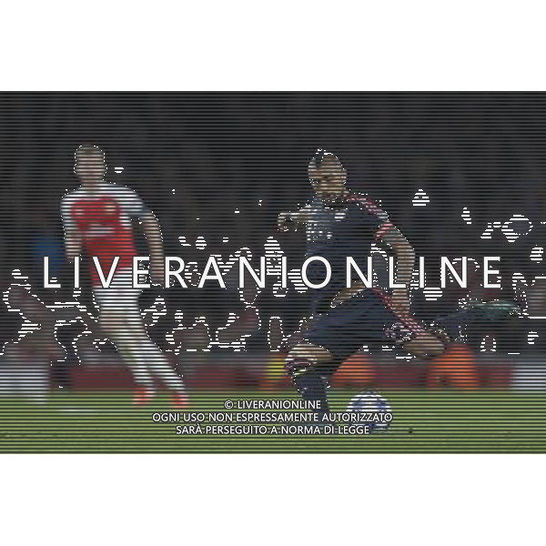 Bayern Munich\'s Arturo Vidal in action during todays match Photographer Craig Mercer/CameraSport Football - UEFA Champions League Group F - Arsenal v Bayern Munich - Tuesday 20th October 2015 - The Emirates Stadium - London - Â© CameraSport - 43 Linden Ave. Countesthorpe. Leicester. England. LE8 5PG - Tel: +44 (0) 116 277 4147 - admin@camerasport.com - www.camerasport.com/AGENZIA ALDO LIVERANI SAS - ITALY ONLY EDITORIAL USE ONLY