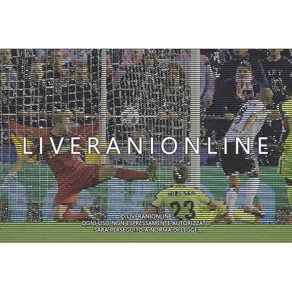 But Sofiane Feghouli - 20.10.2015 - Valence / La Gantoise - Champions League - GOL Photo : Jansens / Belga / Icon Sport/AGENZIA ALDO LIVERANI SAS - ITALY ONLY EDITORIAL USE ONLY