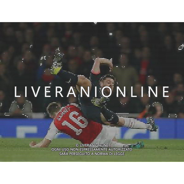 Xabi Alonso / Aaron Ramsey - 20.10.2015 - Arsenal / Bayern Munich - Champions League Photo: Queenborough / Bpi / Icon Sport/AGENZIA ALDO LIVERANI SAS - ITALY ONLY EDITORIAL USE ONLY