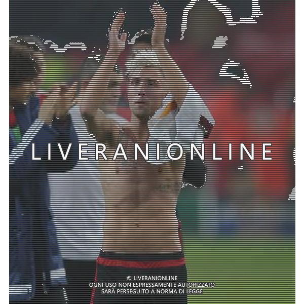 firo Fu§ball,Fussball, 20.10.2015 Champions League Achtelfinale Hinspiel 2014/2015 Bayer Leverkusen - AS Roma 4:4 Gestik Schlu§jubel Kevin Kampl - esultanza fine gara $worldrightsEs gelten unsere AGB, einsehbar auf www.firosportphoto.de copyright by firo sportphoto:/AGENZIA ALDO LIVERANI SAS - ITALY ONLY EDITORIAL USE ONLY
