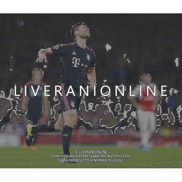 Bayern Munich\'s Xabi Alonso reacts after a missed opportunity Photographer Craig Mercer/CameraSport Football - UEFA Champions League Group F - Arsenal v Bayern Munich - Tuesday 20th October 2015 - The Emirates Stadium - London - Â© CameraSport - 43 Linden Ave. Countesthorpe. Leicester. England. LE8 5PG - Tel: +44 (0) 116 277 4147 - admin@camerasport.com - www.camerasport.com/AGENZIA ALDO LIVERANI SAS - ITALY ONLY EDITORIAL USE ONLY