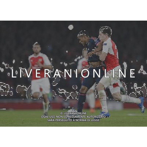 Bayern Munich\'s Douglas Costa holds off the challenge from Arsenal\'s Hector Bellerin Photographer Craig Mercer/CameraSport Football - UEFA Champions League Group F - Arsenal v Bayern Munich - Tuesday 20th October 2015 - The Emirates Stadium - London - Â© CameraSport - 43 Linden Ave. Countesthorpe. Leicester. England. LE8 5PG - Tel: +44 (0) 116 277 4147 - admin@camerasport.com - www.camerasport.com/AGENZIA ALDO LIVERANI SAS - ITALY ONLY EDITORIAL USE ONLY