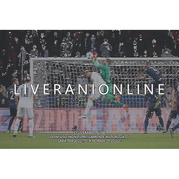 Kevin TRAPP / Cristiano RONALDO - 21.10.2015 - PSG / Real Madrid - 3eme journee Champions League Photo : Nolwenn Le Gouic / Icon Sport /AGENZIA ALDO LIVERANI SAS - italy only - editorial use only