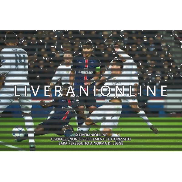 Cristiano RONALDO / Serge AURIER - 21.10.2015 - PSG / Real Madrid - Ligue des Champions Photo: Dave Winter / Icon Sport /AGENZIA ALDO LIVERANI SAS - italy only - editorial use only