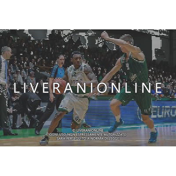Gerald Robinson / Blaz Mesicek - 21.10.2015 - Nanterre / Ljubljana - Eurocup Photo : Anthony Dibon / Icon Sport/AGENZIA ALDO LIVERANI SAS - ITALY ONLY EDITORIAL USE ONLY