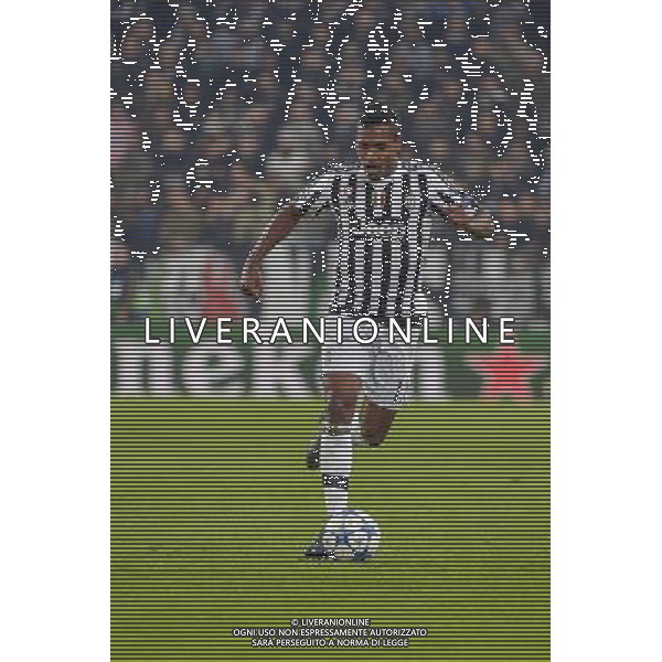 Torino 21-10-2015 - Juventus Stadium Champions League - Juventus vs Borussia Monchengladbach Nella foto: Alex Sandro Â©Tardito/AGENZIA ALDO LIVERANI SAS
