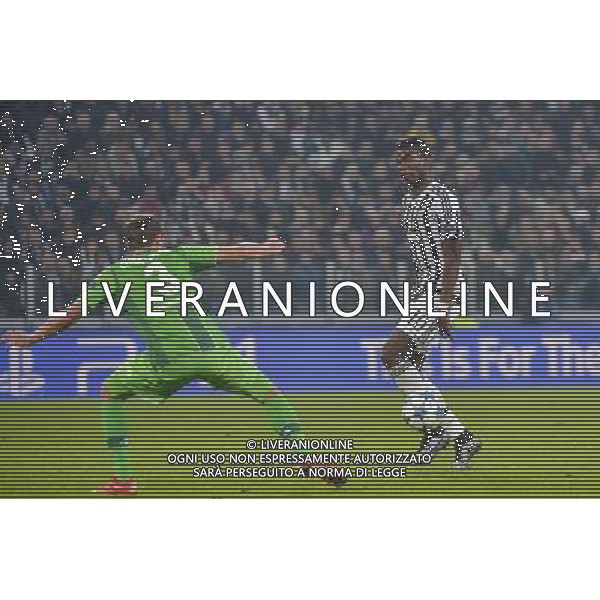 Torino 21-10-2015 - Juventus Stadium Champions League - Juventus vs Borussia Monchengladbach Nella foto: Pogba paul ©Tardito/AGENZIA ALDO LIVERANI SAS