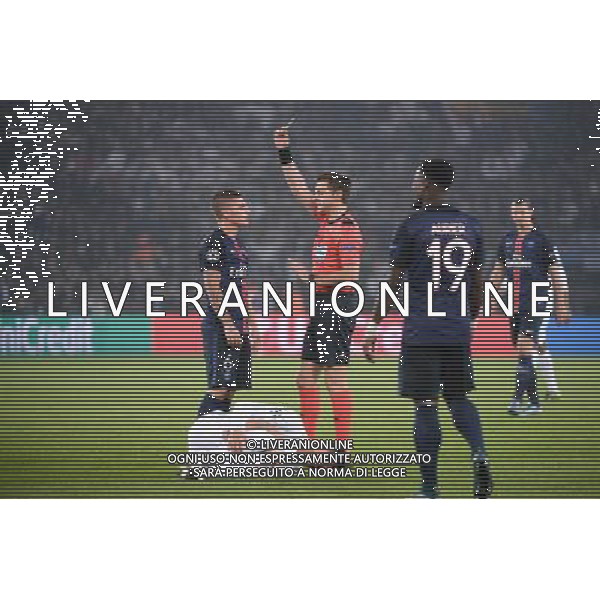 Cristiano RONALDO / Nicola RIZZOLI - carton jaune Marco VERRATTI - 21.10.2015 - PSG / Real Madrid - 3eme journee Champions League Photo : Nolwenn Le Gouic / Icon Sport AG ALDO LIVERANI SAS ONLY ITALY