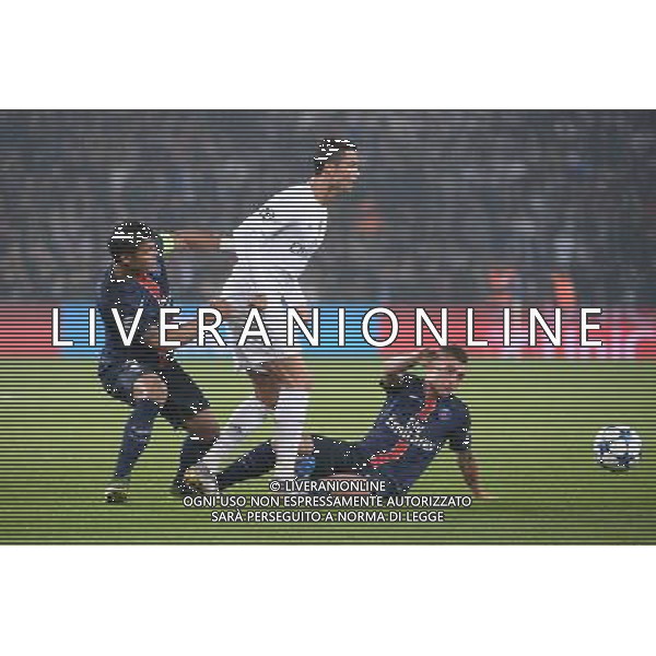 Cristiano RONALDO / Thiago SILVA / faute Marco VERRATTI - 21.10.2015 - PSG / Real Madrid - 3eme journee Champions League Photo : Nolwenn Le Gouic / Icon Sport AG ALDO LIVERANI SAS ONLY ITALY