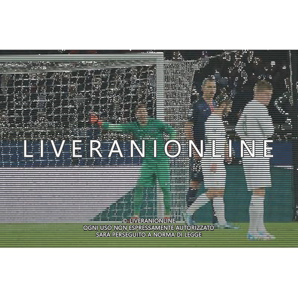 Zlatan IBRAHIMOVIC / Kevin TRAPP - 21.10.2015 - PSG / Real Madrid - 3eme journee Champions League Photo : Nolwenn Le Gouic / Icon Sport AG ALDO LIVERANI SAS ONLY ITALY
