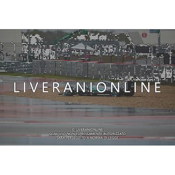 Nico Rosberg (GER) Mercedes AMG F1 W06 spins and damages his front wing. 24.10.2015. Formula 1 World Championship, Rd 16, United States Grand Prix, Austin, Texas, USA, Qualifying Day. AG ALDO LIVERANI SAS ONLY ITALY