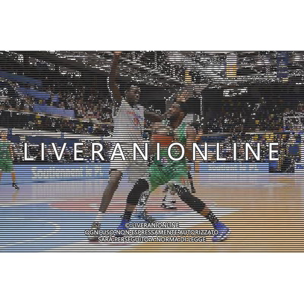Steven SMITH / Landing SANE - 24.10.2015 - Paris Levallois / Pau Orthez Lacq- Pro A - 5eme journee Photo : Nolwenn Le Gouic / Icon Sport AG ALDO LIVERANI SAS ONLY ITALY