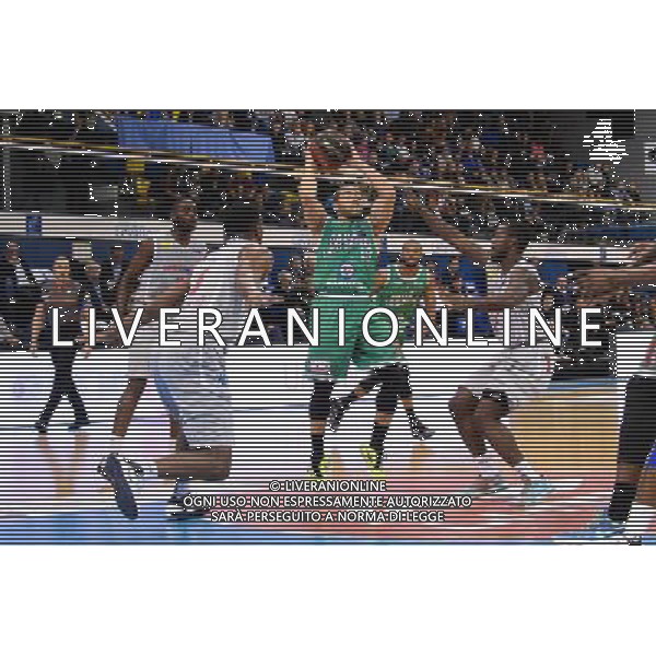 Michael THOMPSON - 24.10.2015 - Paris Levallois / Pau Orthez Lacq- Pro A - 5eme journee Photo : Nolwenn Le Gouic / Icon Sport AG ALDO LIVERANI SAS ONLY ITALY