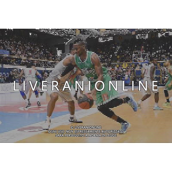 Wilfried YEGUETE - 24.10.2015 - Paris Levallois / Pau Orthez Lacq- Pro A - 5eme journee Photo : Nolwenn Le Gouic / Icon Sport AG ALDO LIVERANI SAS ONLY ITALY