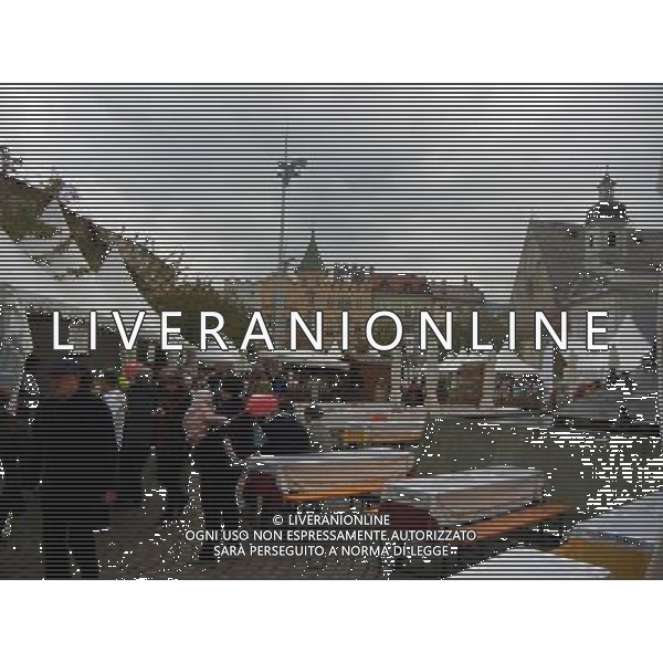 BRESSANONE OTTORE 2015 FESTA DEL PANE E DELLO STRUDEL NELLA FOTO LE VETRINE ALL APERTO CON I PRODOTTI DEL PANE LOCALE E STRUDEL AG ALDO LIVERANI SAS